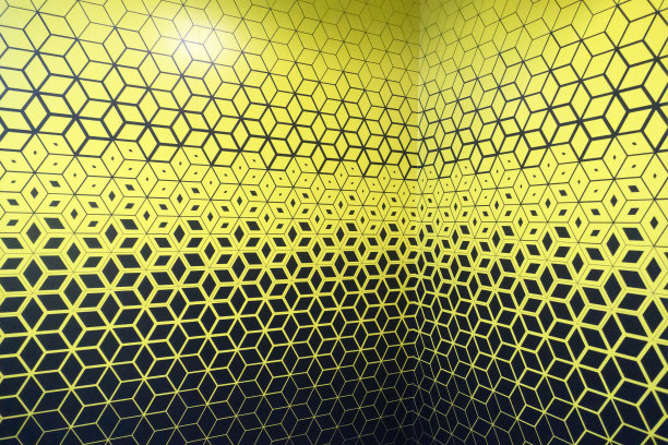 空房间与黑色和黄色对角条纹背景图片下载