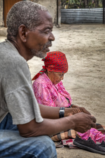 非洲老人和奶奶图片下载