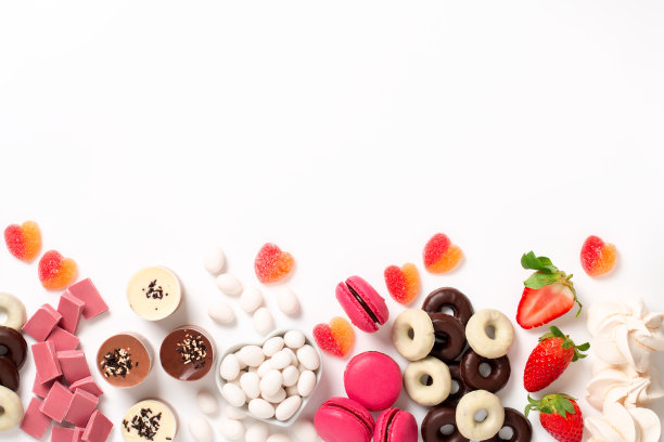 情人节背景边框与粉红色和巧克力糖果，复制空间图片下载