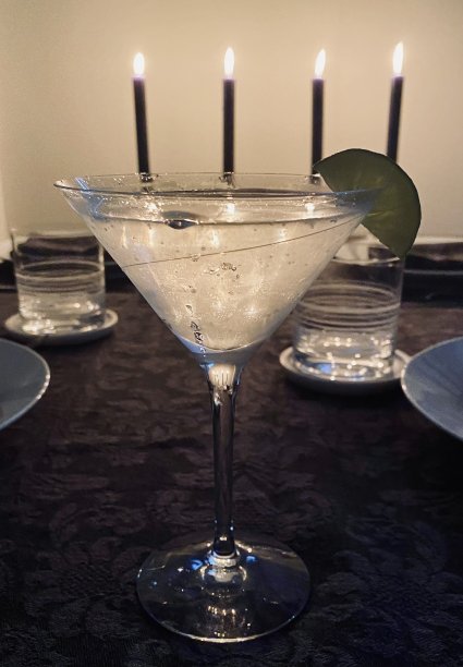 鸡尾酒和烛光图片下载