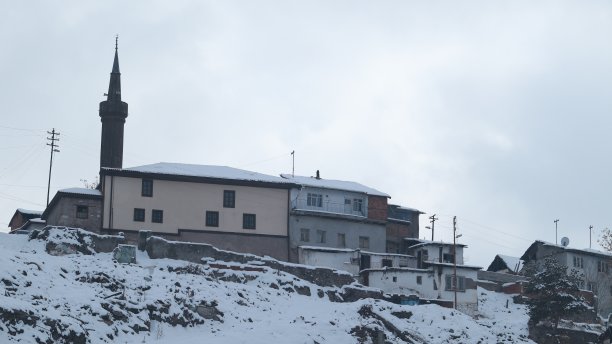 下雪后Kayabasi社区的图片图片下载