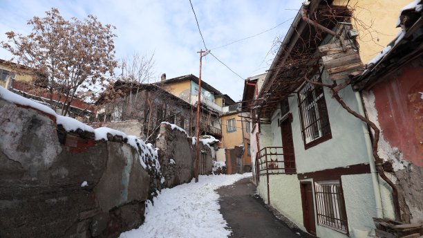 下雪后Kayabasi社区的图片图片下载