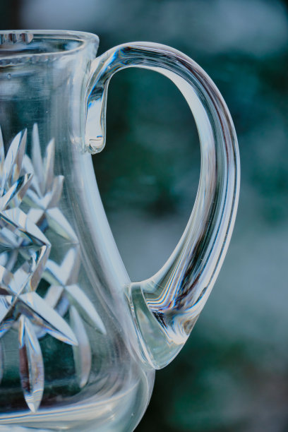 掌握它……破旧的玻璃壶图片下载