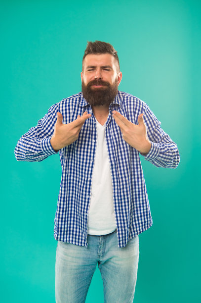 你在说什么?我是无辜的，这不是我的失败。谈判的艺术。试图说服你的人。潮人魅力演说家试图说服。公开演讲和说服艺术图片下载