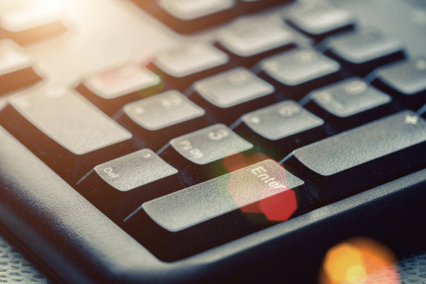 带有大输入键的电脑或笔记本电脑键盘图片下载