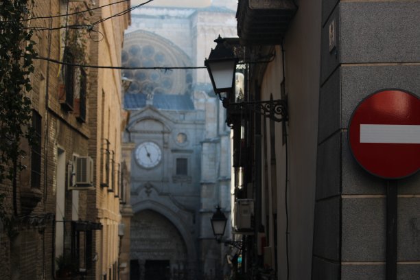 托莱多大教堂的塔图片下载