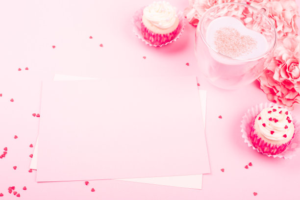 情人节爱情纸杯蛋糕图片下载