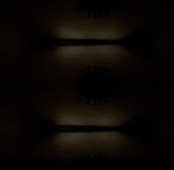 集中注意力在白点上，感觉放松图片下载