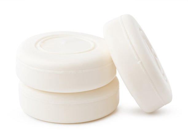 近距离的卫生香皂隔离在白色背景上图片下载