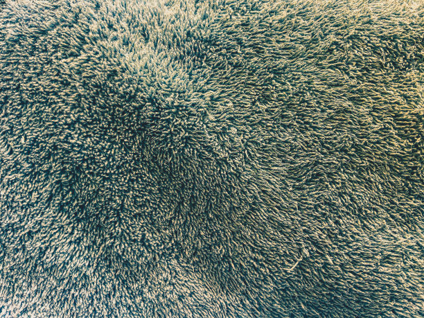 浅蓝色织物作为背景或质地的浅蓝色的脏织物图片下载