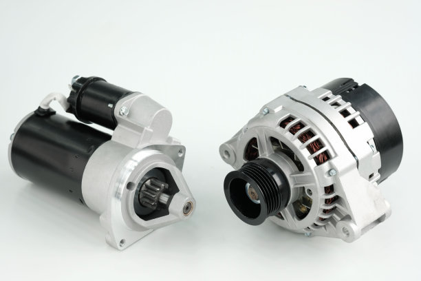 汽车发动机的零配件。图片下载