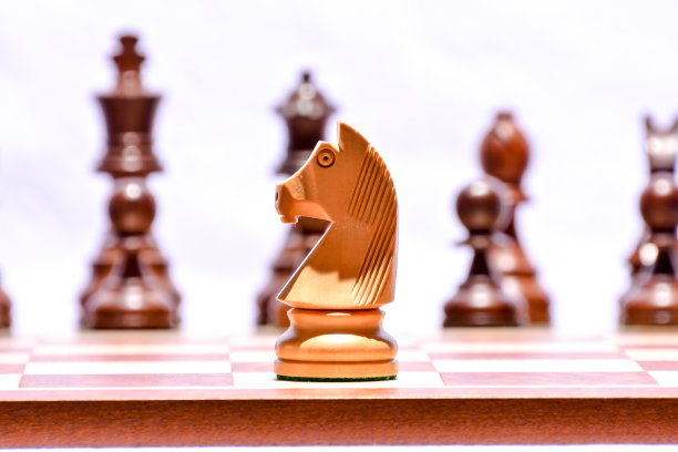 木制国际象棋棋子图片下载