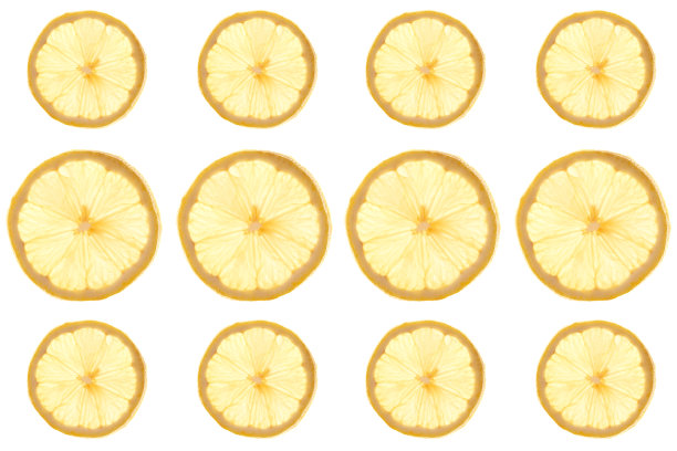 圆形透明的熟透多汁的黄色柠檬片，在白色的背景上，无缝的图案。平面位置，俯视图图片下载
