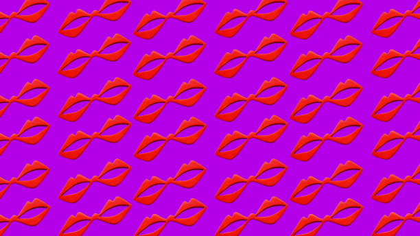 抽象当代艺术拼贴红色玻璃唇形上的粉红色背景图片下载