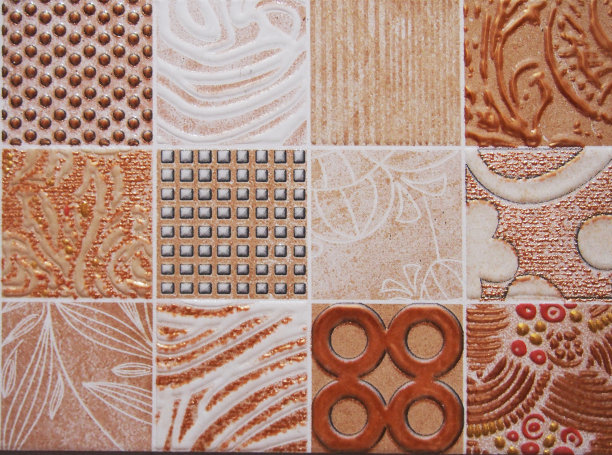 老房子立面传统瓷砖的细节。装饰瓷砖。瓦伦西亚传统瓷砖。花卉装饰。图片下载