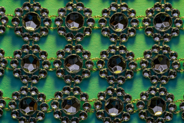 闪闪发光的石头作为背景，在摄影棚里长时间曝光图片下载