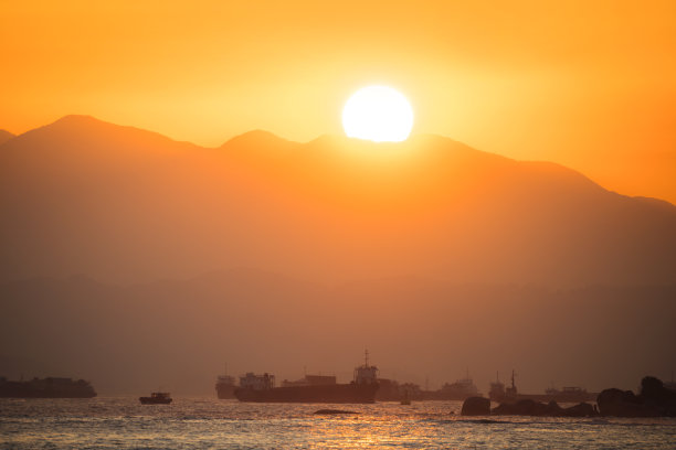日落时分的香港港口图片下载