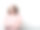 生活方式，美丽和人的概念:年轻可爱的卷发女孩微笑着穿着粉红色的衣服图片下载