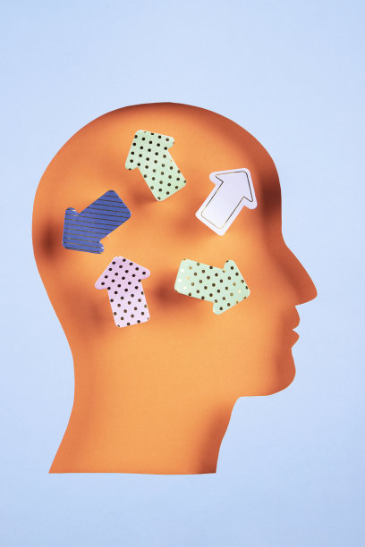 剪纸风格的人头和箭图片下载