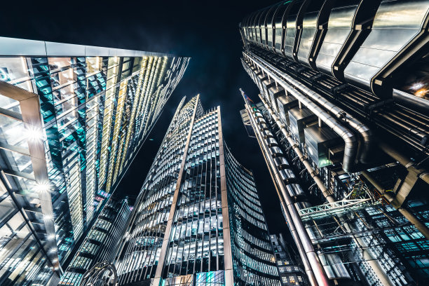 俯瞰伦敦市中心金融区的天际线图片下载