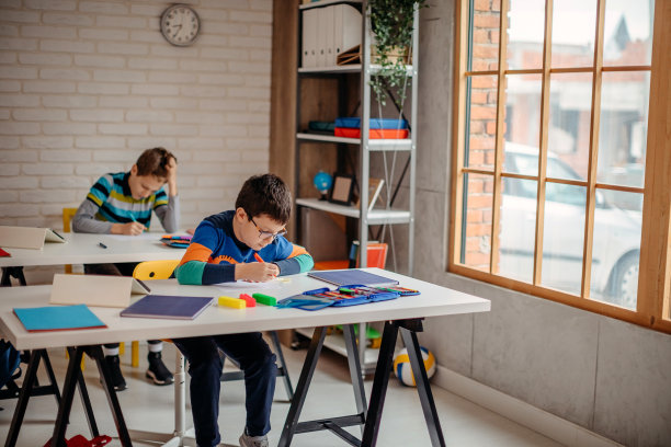 私立儿童学校图片下载