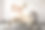 时尚的组成优雅的客厅室内设计与模拟海报框架，金属和木架，沙发，古董花瓶和个人配件。白色的墙。副本的空间。模板。“n图片下载