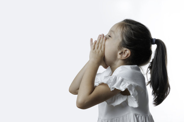 喊着女孩图片下载