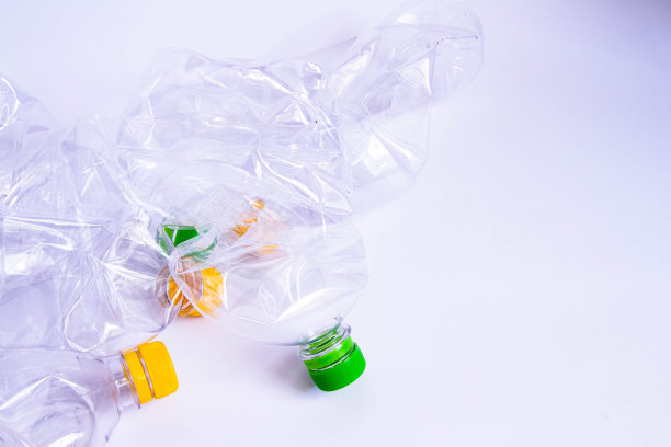 塑料垃圾：塑料瓶特写，垃圾分类图片下载