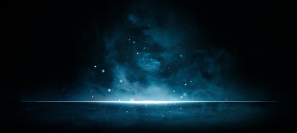 奇妙的聚光灯表面内部超凡脱俗的乌云与黑色聚光灯背景电影概念的背景效果图片下载