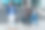身着正装的现代多民族青年在办公大楼外谈生意图片下载