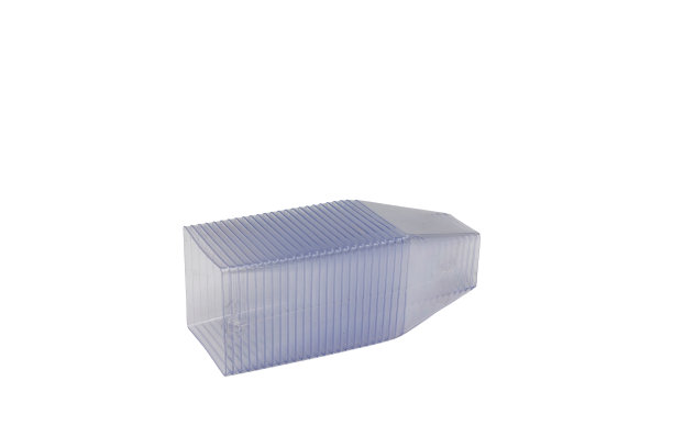 白色背景的塑料透明玻璃包装图片下载