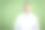 穿白色外套和蓝色衬衫的男人图片下载