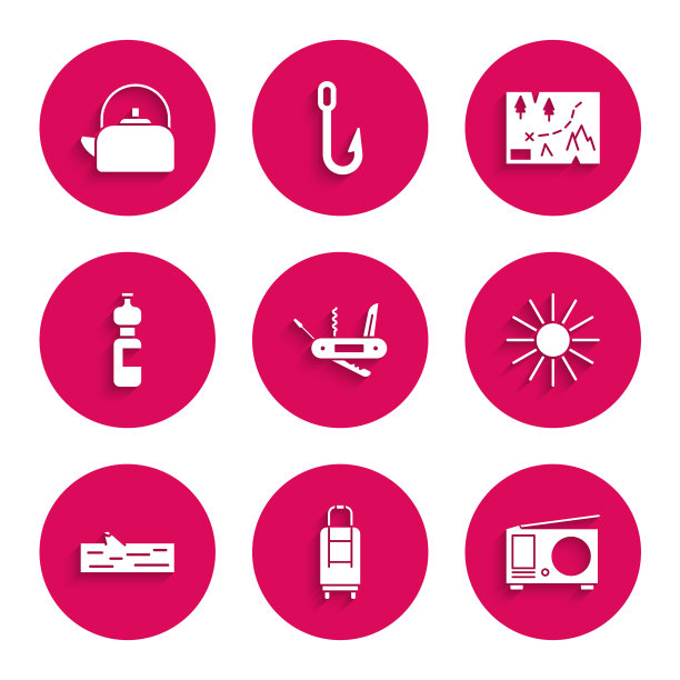 设置瑞士军刀，手提箱，无线电天线，太阳，木制原木，瓶装水，折叠地图位置和水壶手柄图标。向量图片下载