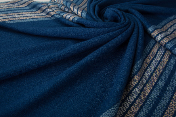 近纹理的手织条纹披肩图片下载