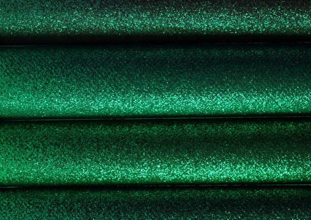 印有闪闪发光的石头和模糊的背景的织物图片下载