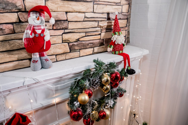 圣诞壁炉在新年或圣诞节。图片下载