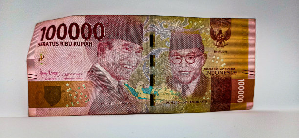 10万美元现金图片下载