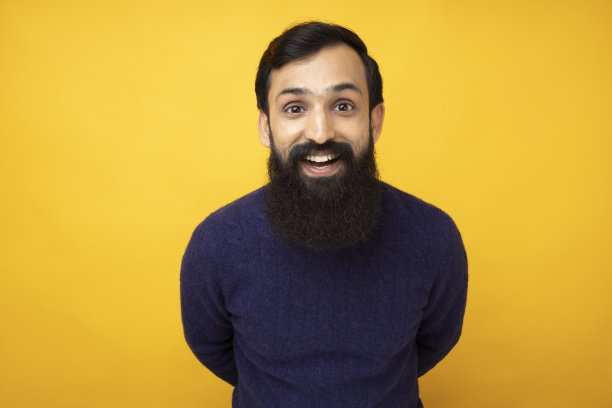 年轻的胡子男人的肖像，股票照片图片下载