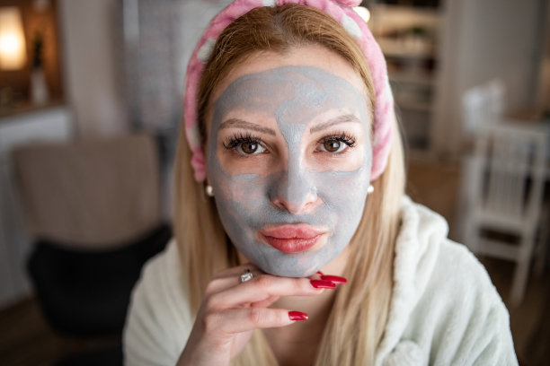 美丽来自于对皮肤的良好态度图片下载