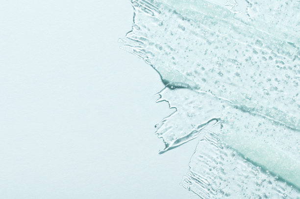 涂抹透明凝胶清洁剂和文字空间图片下载