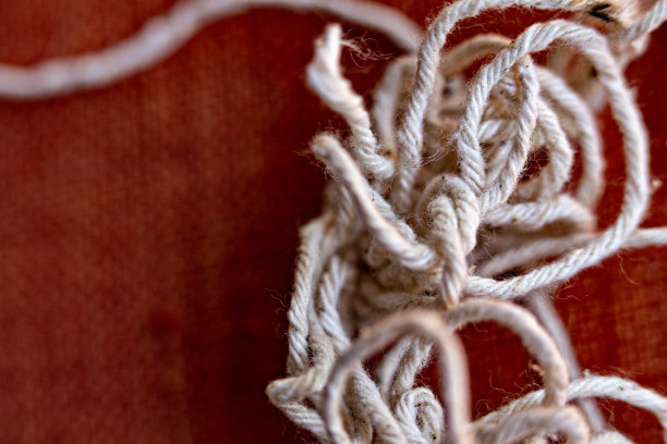 纠结的字符串图片下载