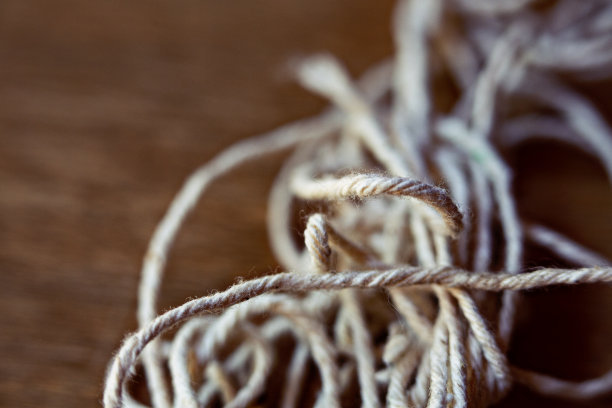 纠结的字符串图片下载