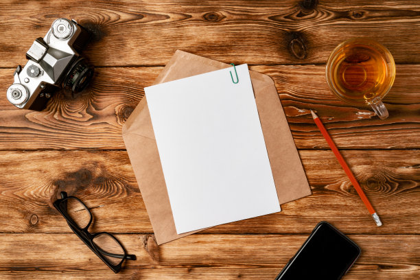 计划旅行和流浪，暑假概念清单与文字空间。图片下载