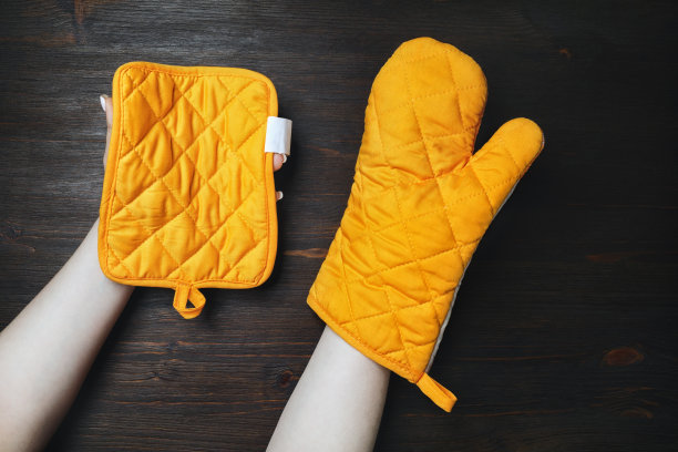 烹饪手套和锅夹图片下载