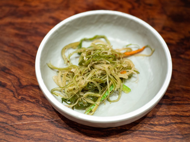 韩国食品:紫菜沙拉图片下载