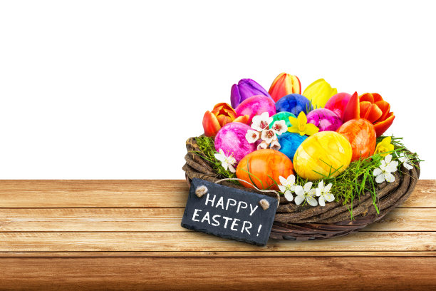 复活节装饰彩蛋与标签和快乐复活节木板孤立在白色背景图片下载
