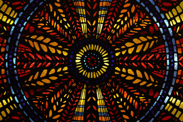 背景材料的照片接近彩色玻璃玫瑰窗口图片下载