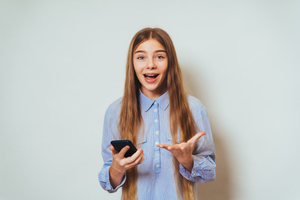 年轻女孩肖像图片下载