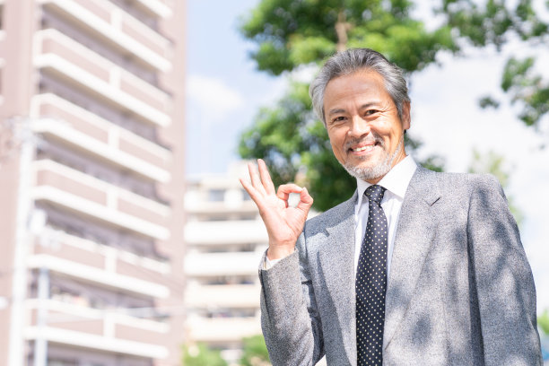 资深亚洲商人图片下载