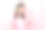 时尚的小女孩，粉红色背景的智能手机。图片下载